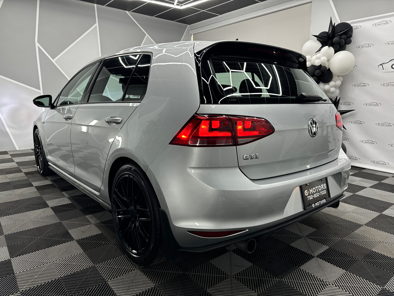 2017 Volkswagen Golf GTI S Hatchback Sedan 4D 5