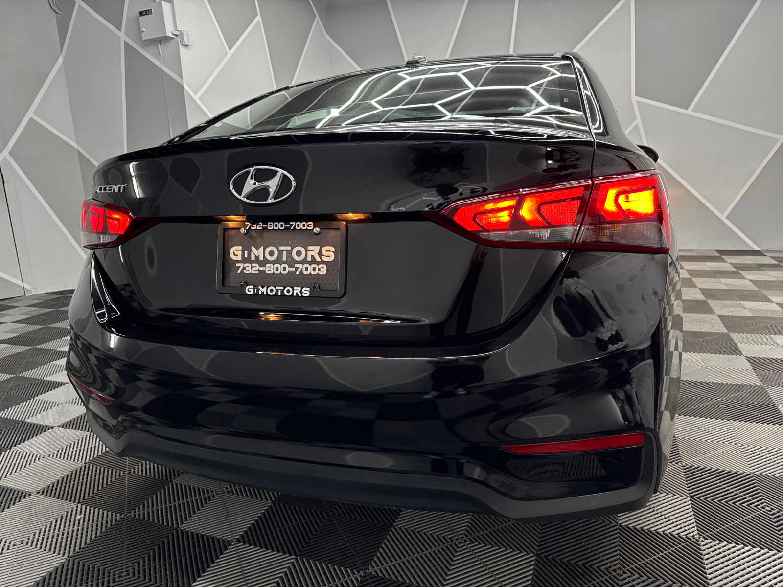 2019 Hyundai Accent SEL Sedan 4D 8