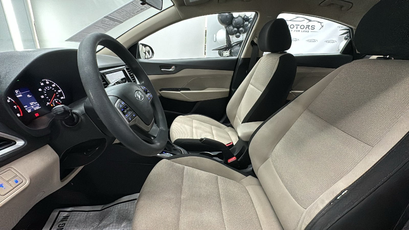 2019 Hyundai Accent SEL Sedan 4D 37