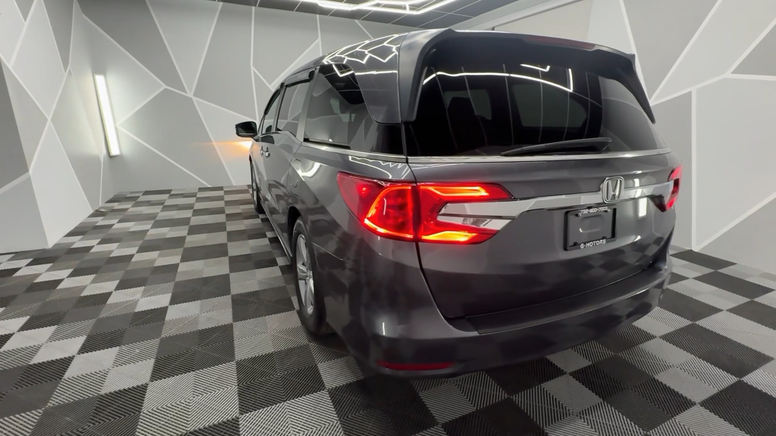 2020 Honda Odyssey EX-L w/Navigation & RES Minivan 4D 8
