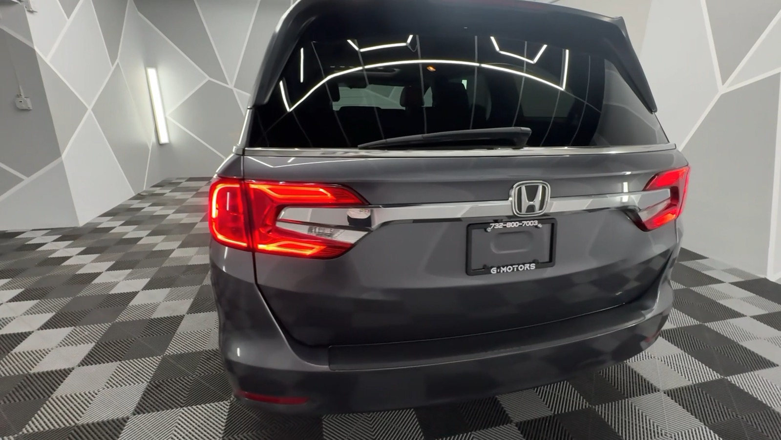 2020 Honda Odyssey EX-L w/Navigation & RES Minivan 4D 9