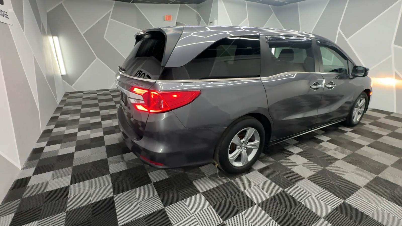 2020 Honda Odyssey EX-L w/Navigation & RES Minivan 4D 13