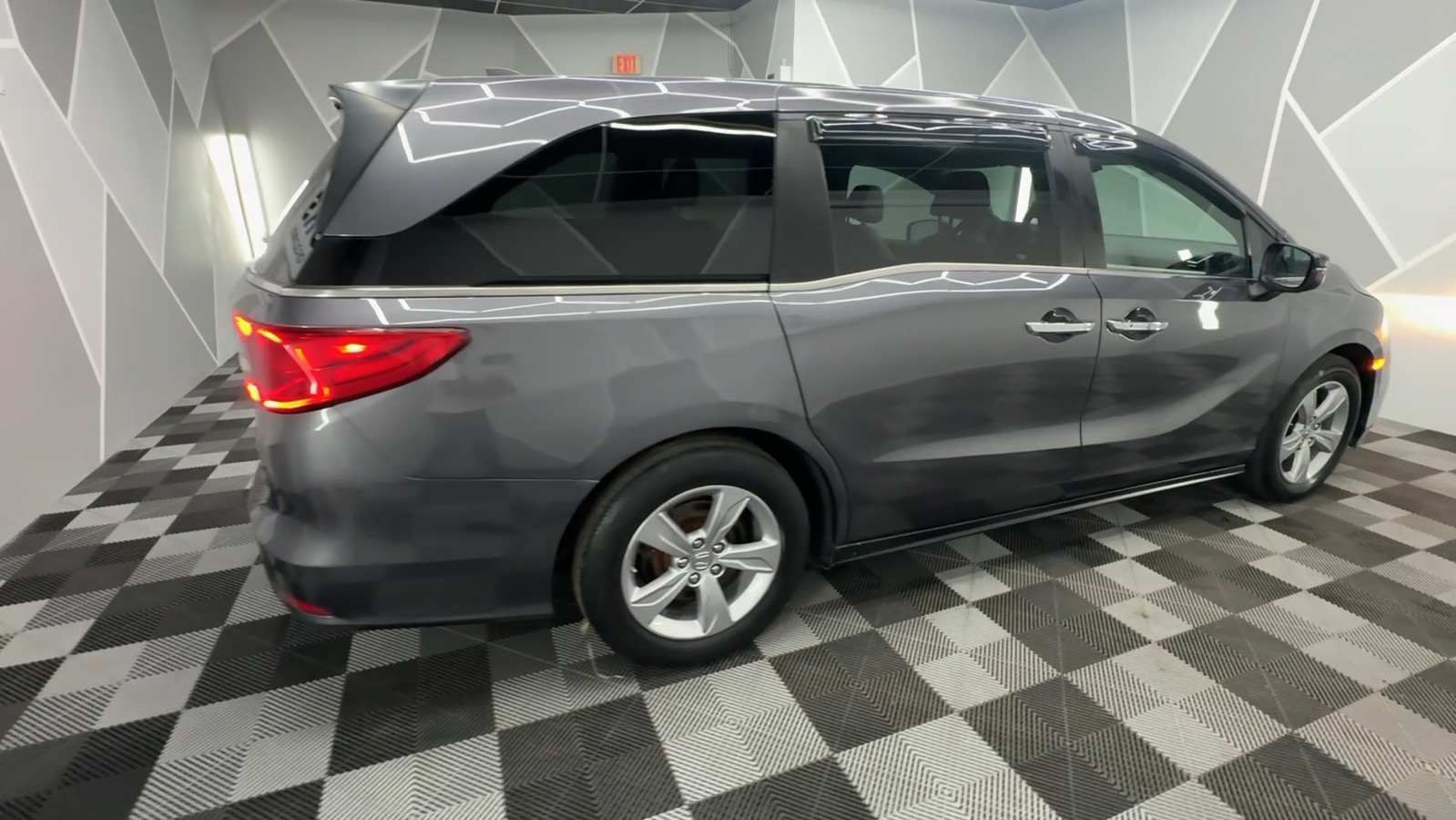 2020 Honda Odyssey EX-L w/Navigation & RES Minivan 4D 14