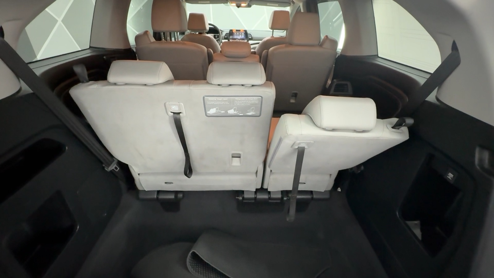 2020 Honda Odyssey EX-L w/Navigation & RES Minivan 4D 26