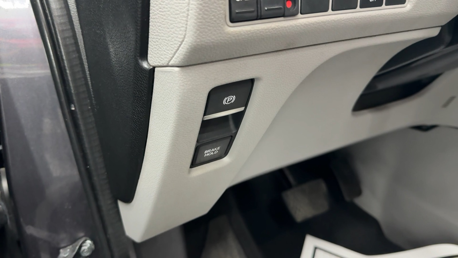 2020 Honda Odyssey EX-L w/Navigation & RES Minivan 4D 41