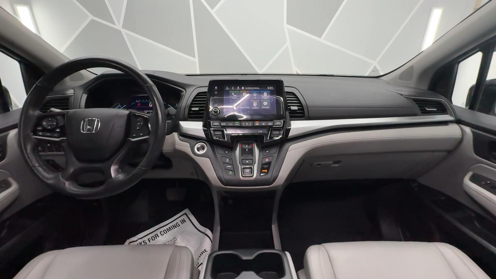 2020 Honda Odyssey EX-L w/Navigation & RES Minivan 4D 46