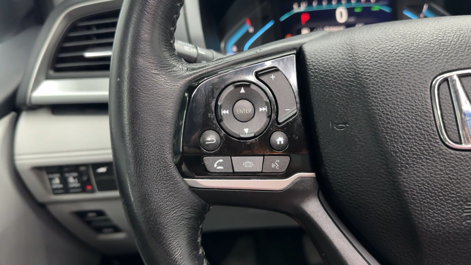 2020 Honda Odyssey EX-L w/Navigation & RES Minivan 4D 49