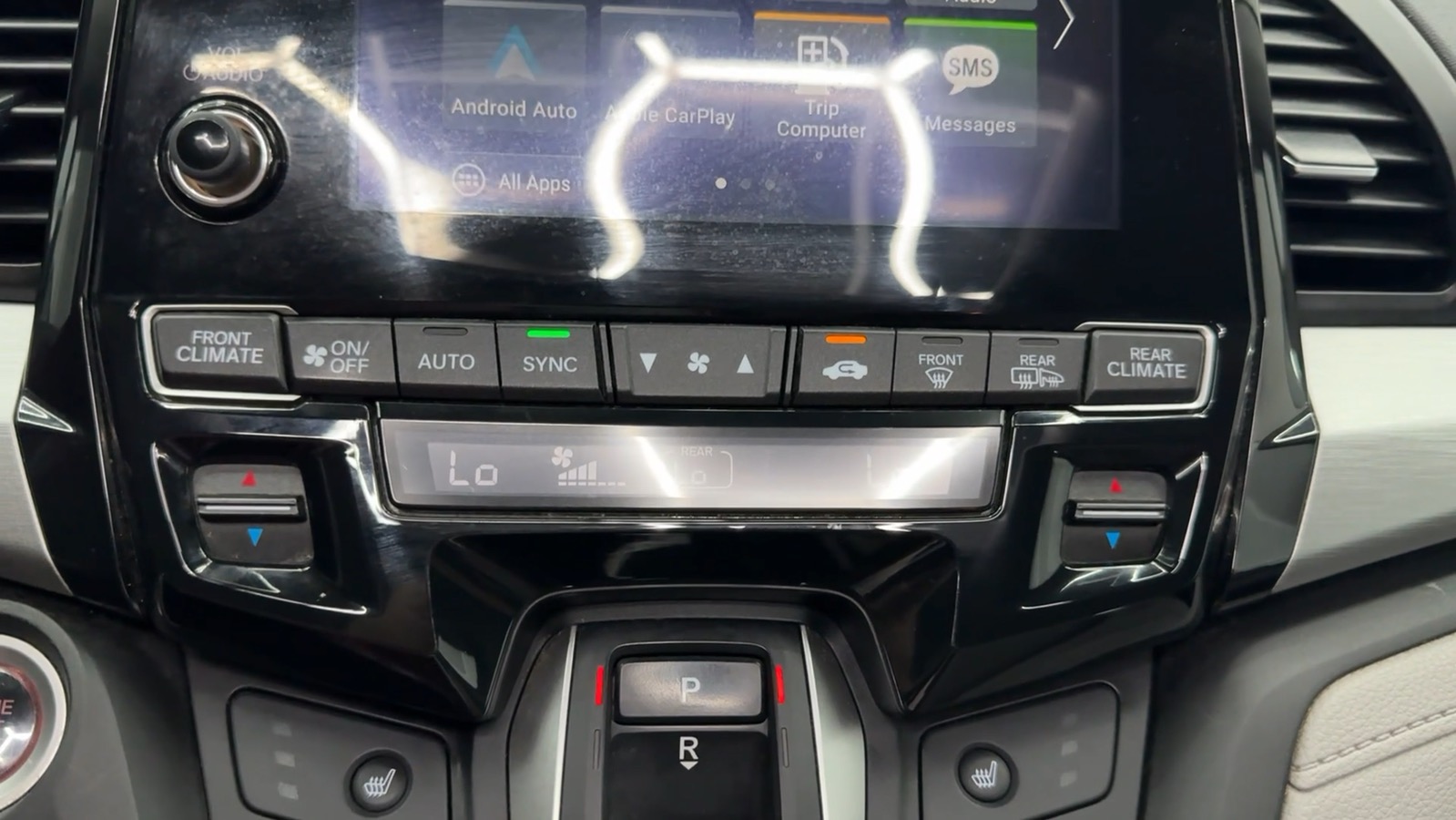 2020 Honda Odyssey EX-L w/Navigation & RES Minivan 4D 52