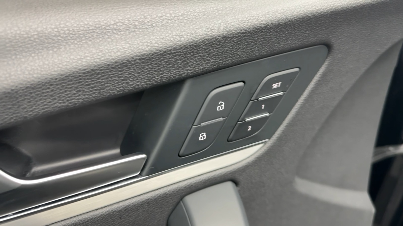 2018 Audi SQ5 Premium Plus Sport Utility 4D 40