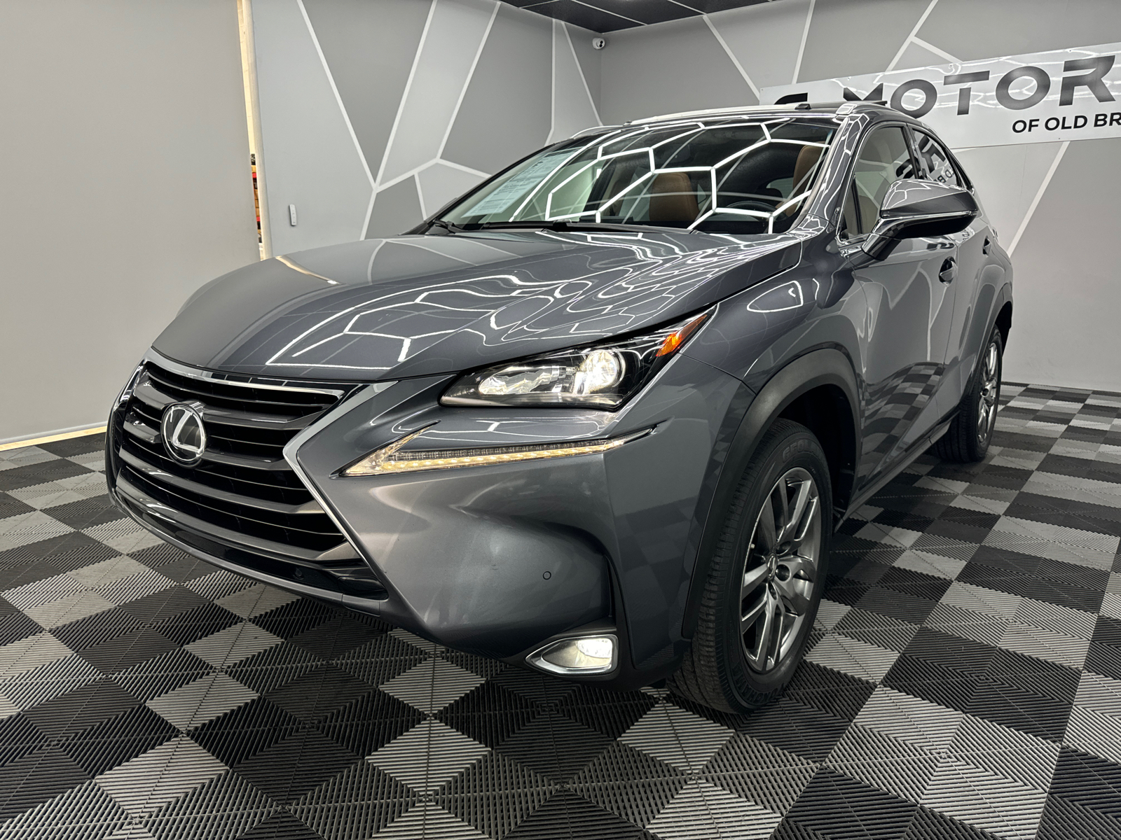 2016 Lexus NX 200t  1