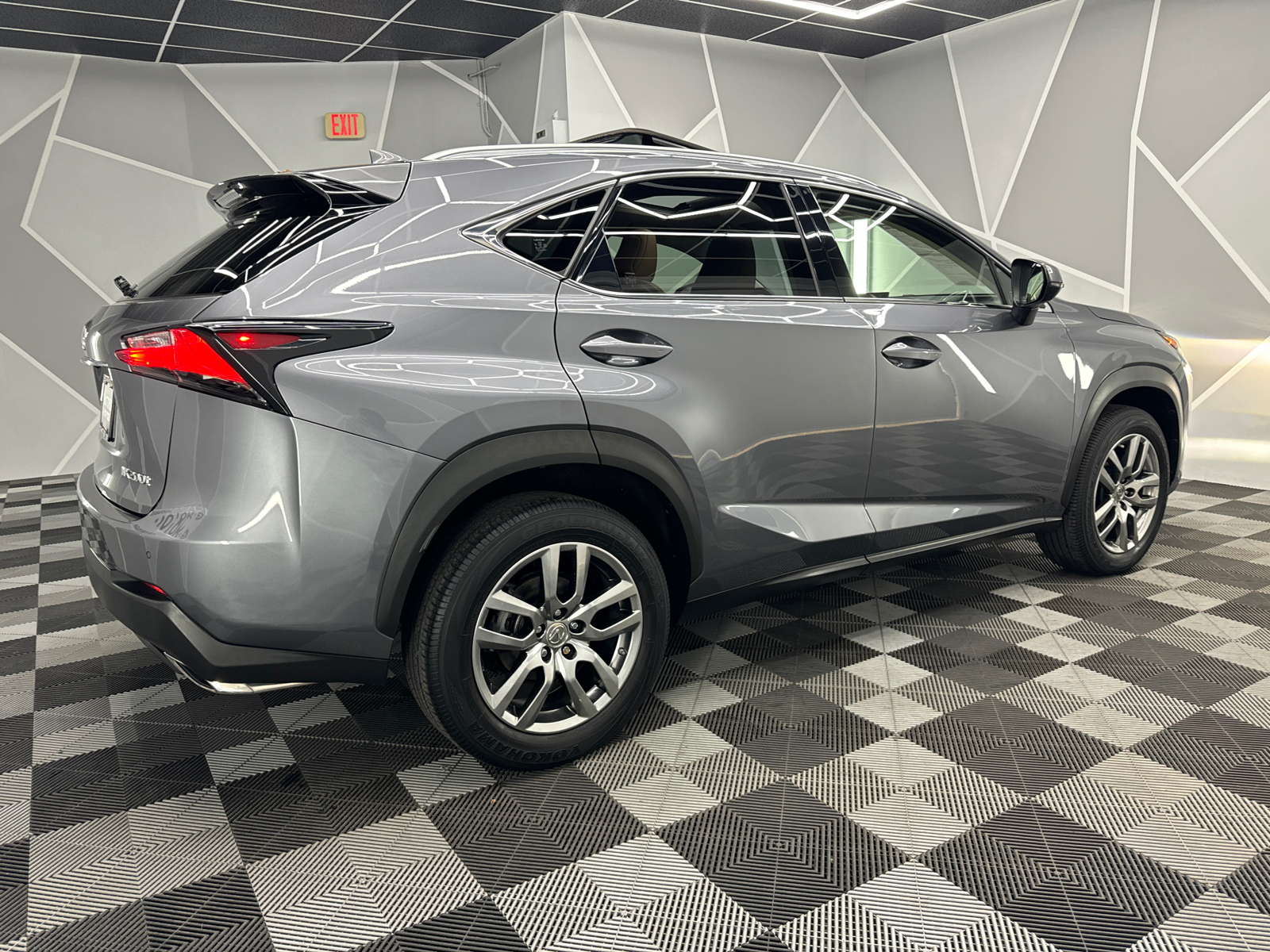 2016 Lexus NX 200t  10