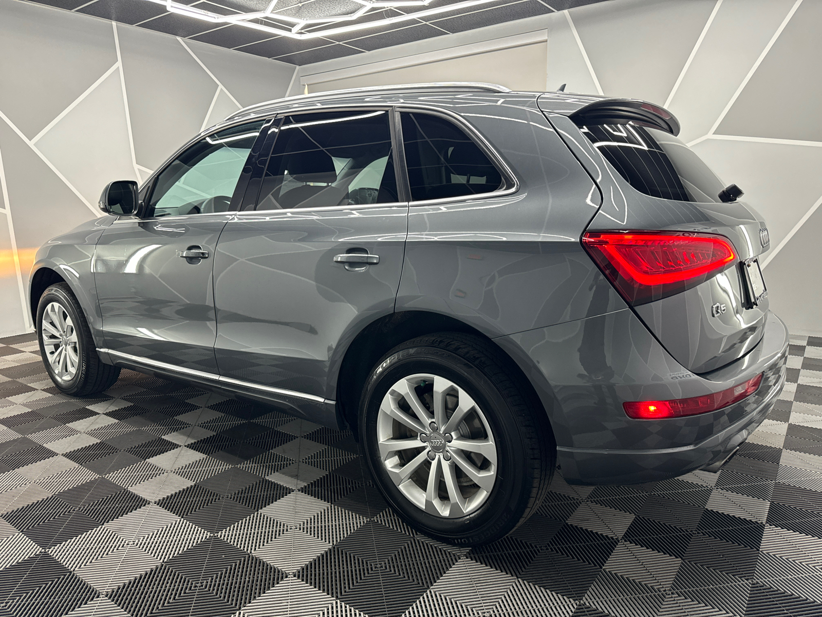 2014 Audi Q5 2.0T Premium Sport Utility 4D 4