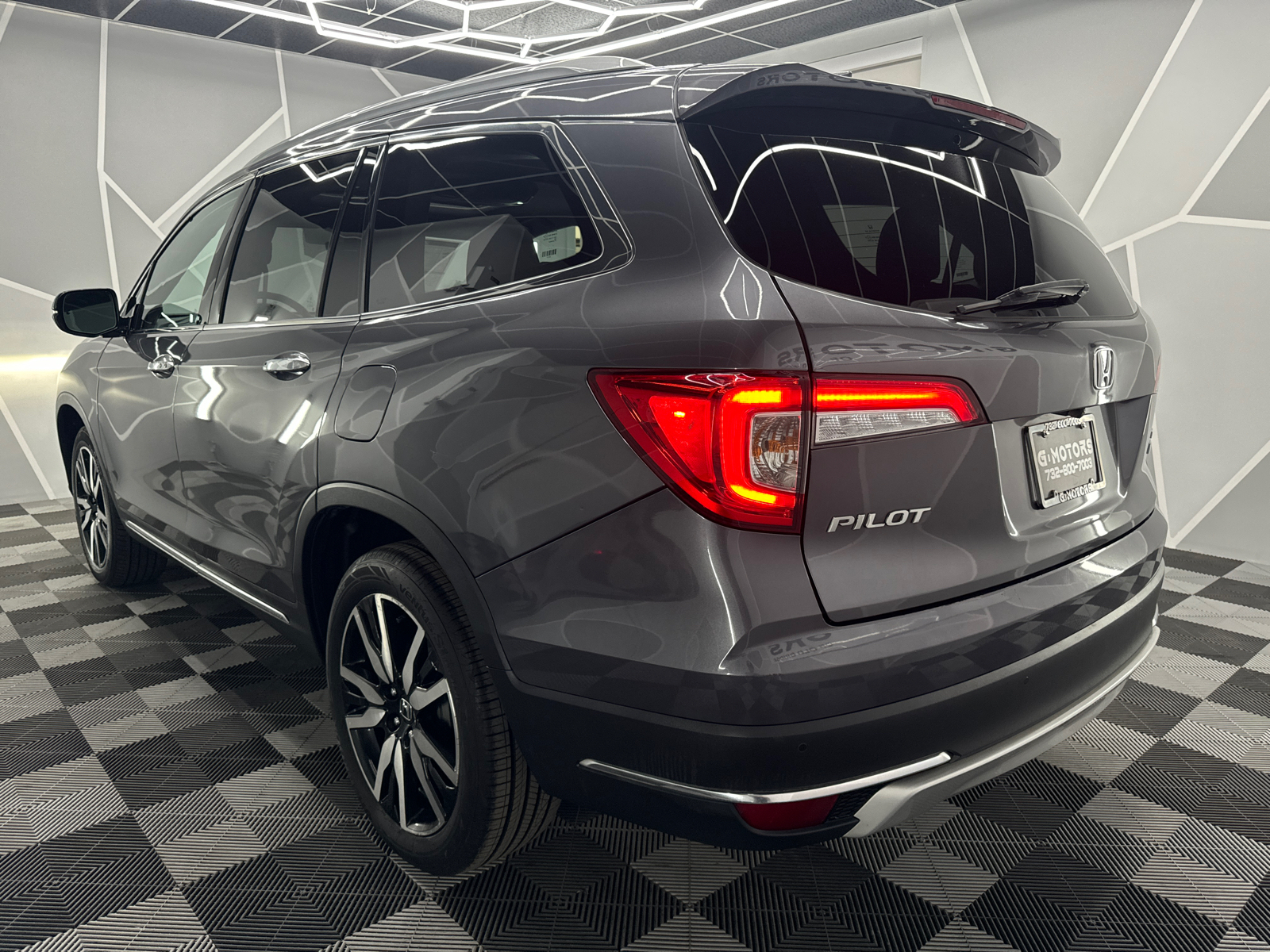 2019 Honda Pilot Elite Sport Utility 4D 3