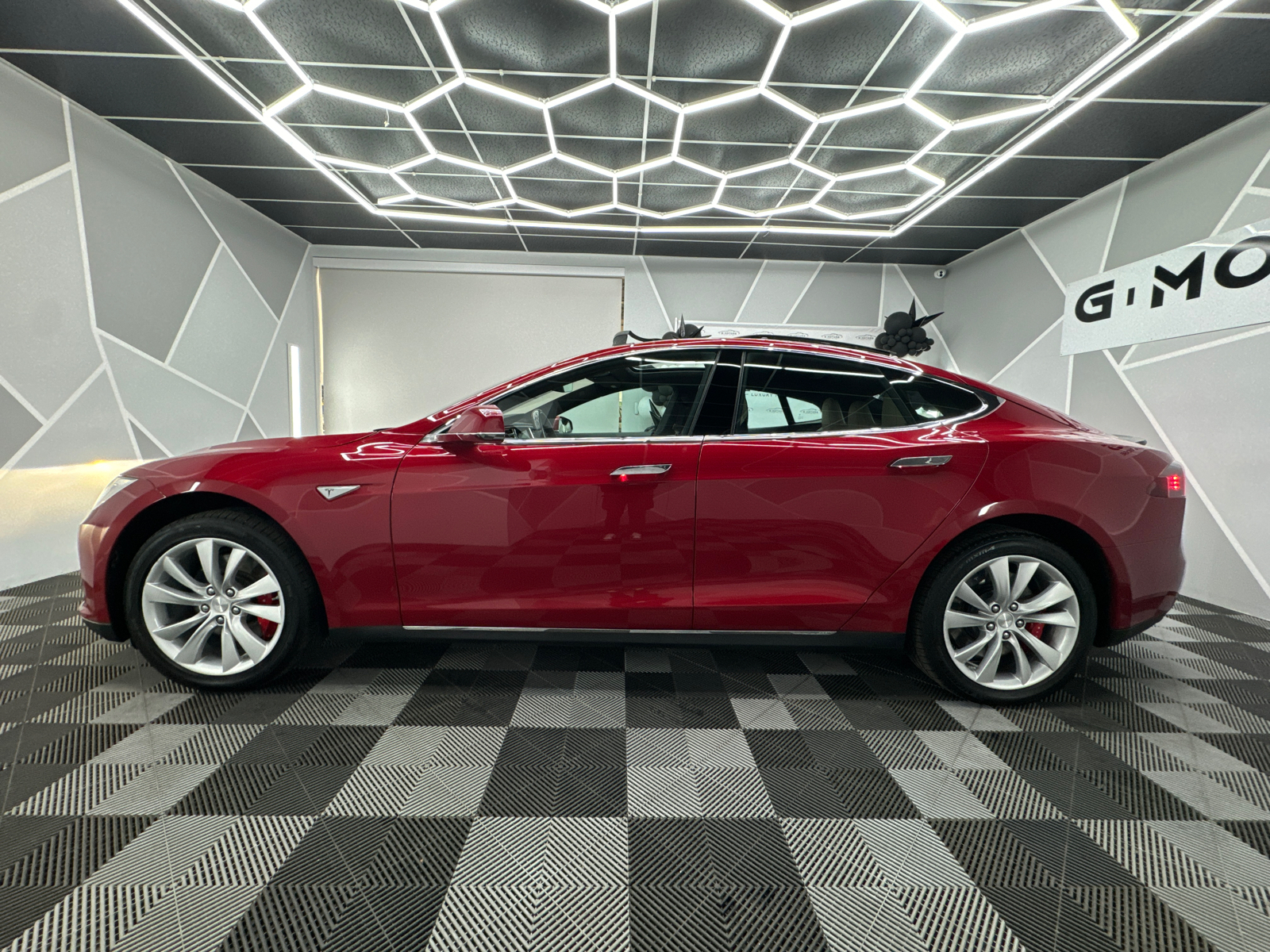 2015 Tesla Model S  3