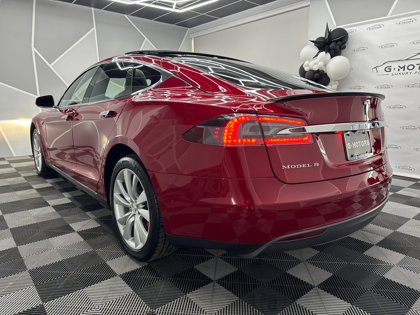 2015 Tesla Model S  5