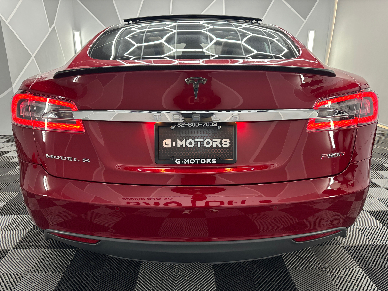 2015 Tesla Model S  7