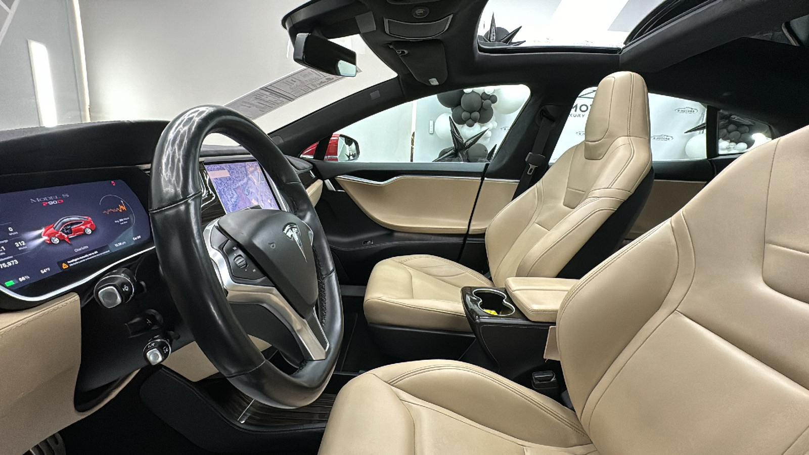 2015 Tesla Model S  39