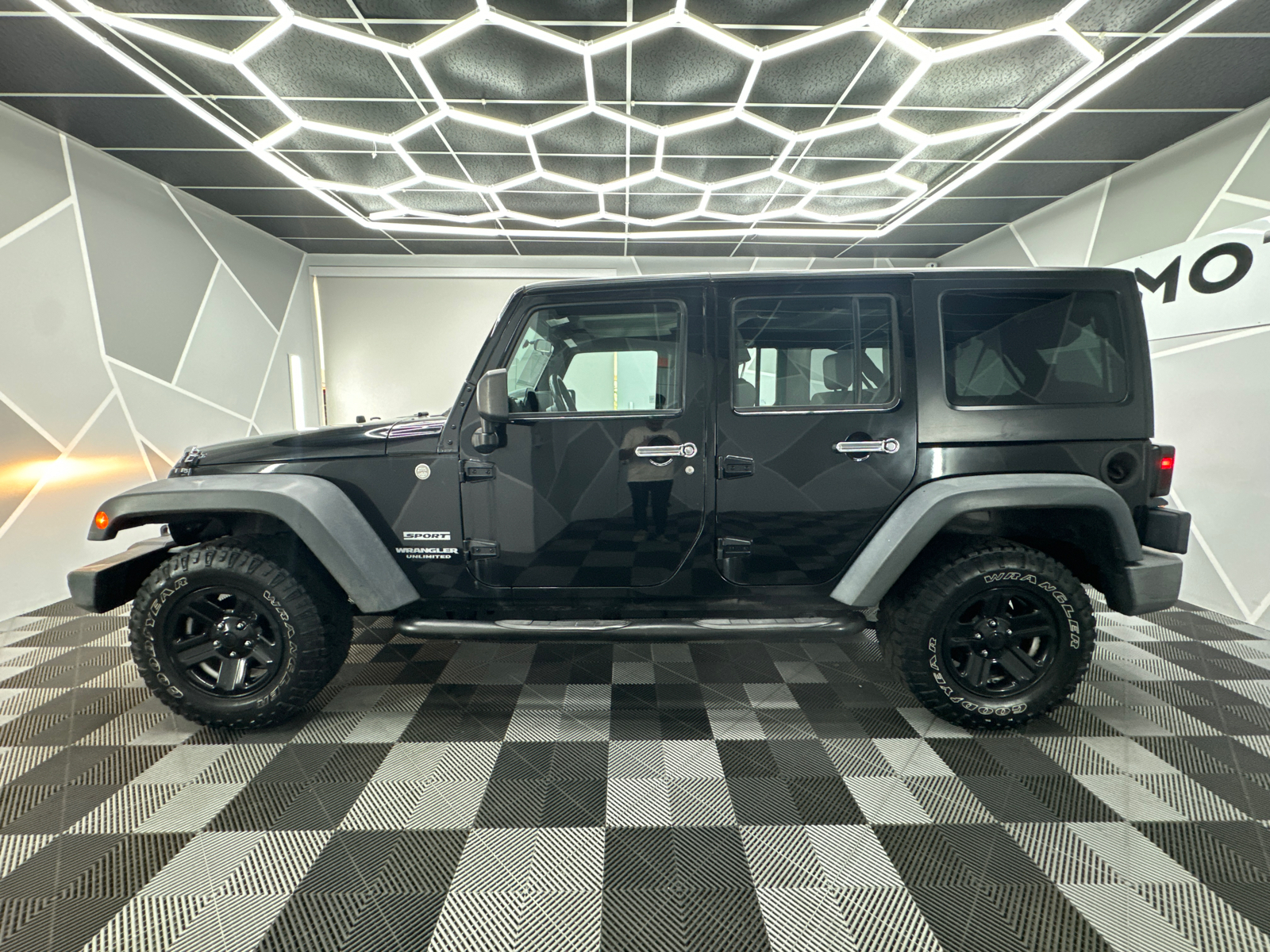 2010 Jeep Wrangler Unlimited  3