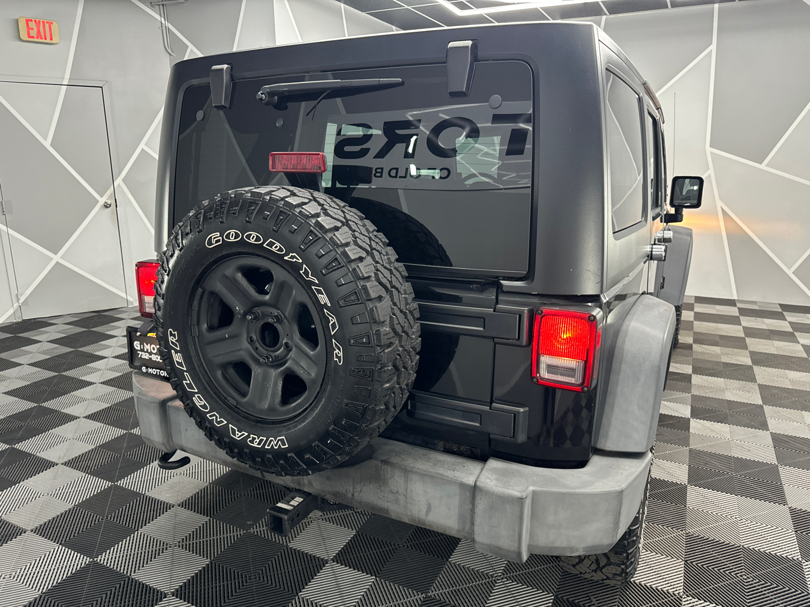 2010 Jeep Wrangler Unlimited  8