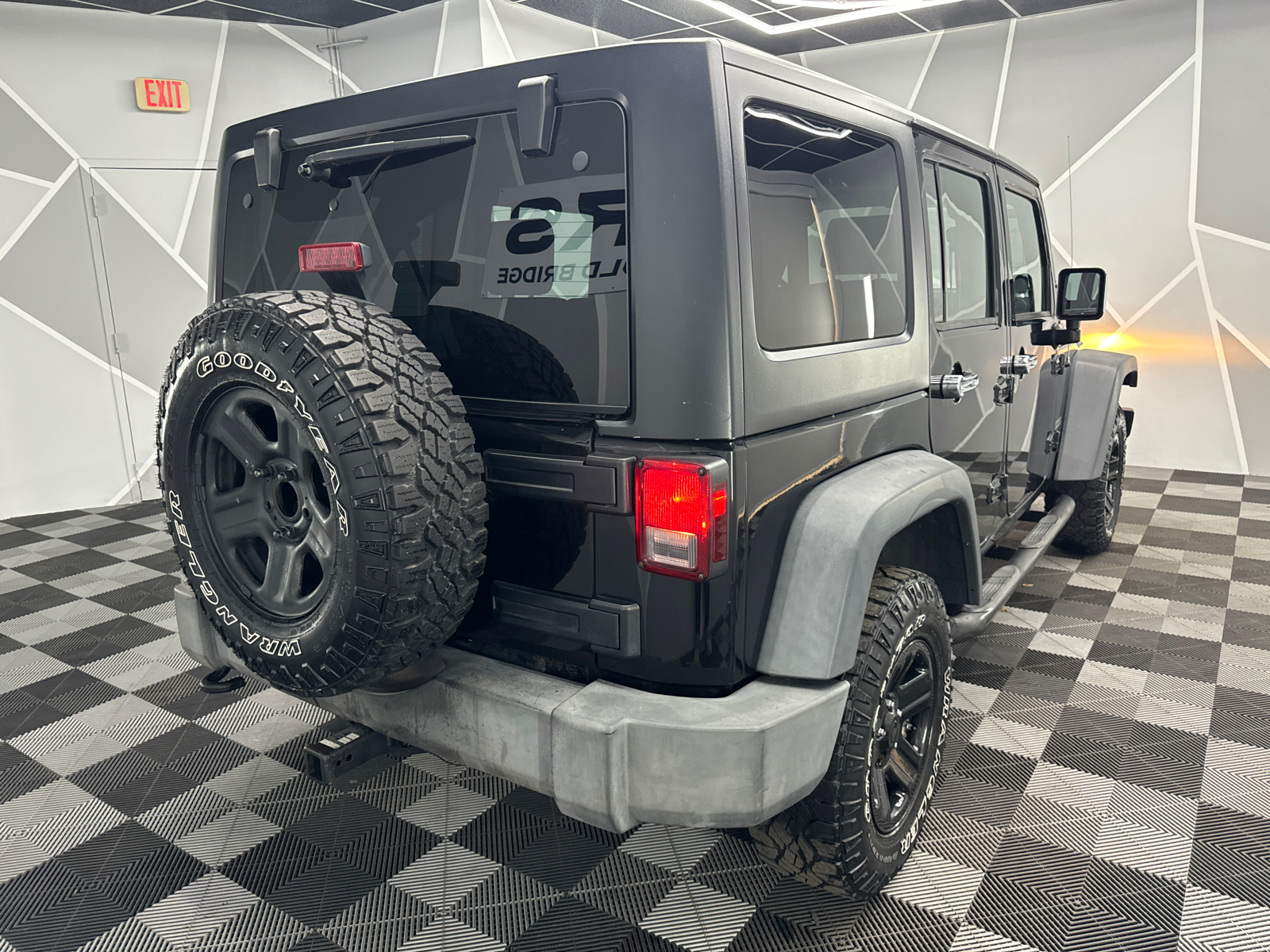 2010 Jeep Wrangler Unlimited  9