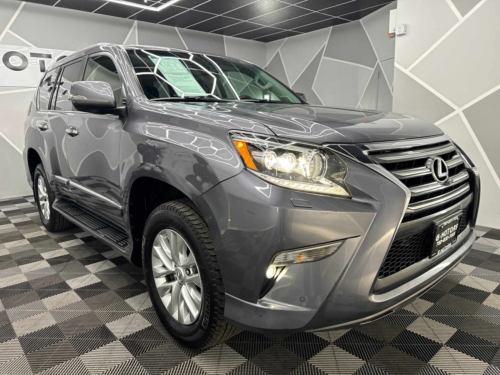 2015 Lexus GX GX 460 Sport Utility 4D 13