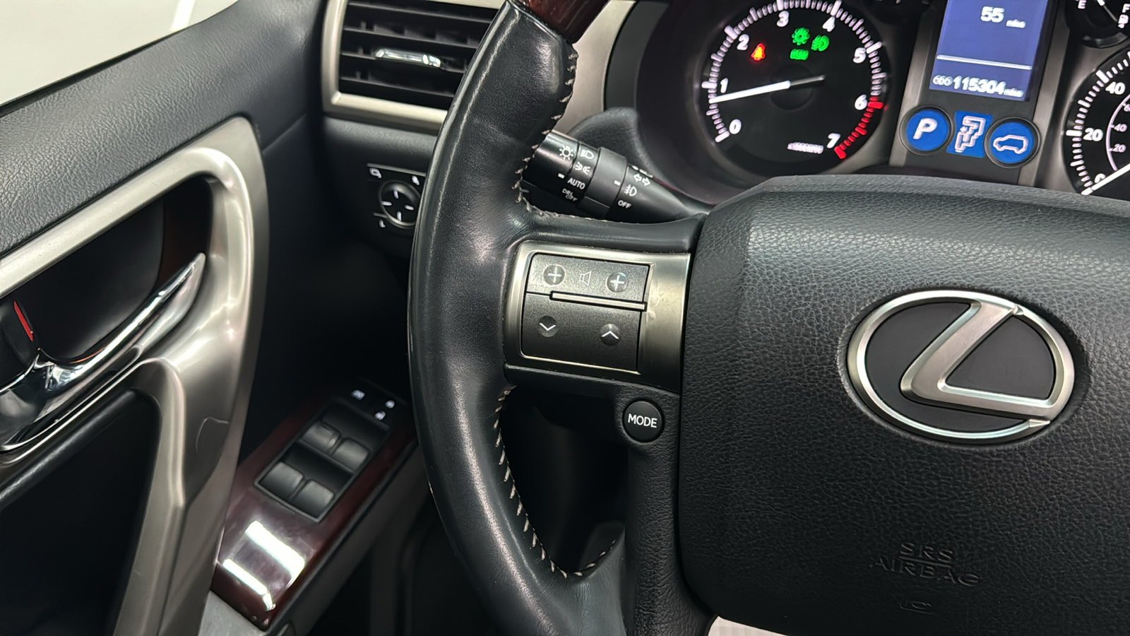 2015 Lexus GX GX 460 Sport Utility 4D 44