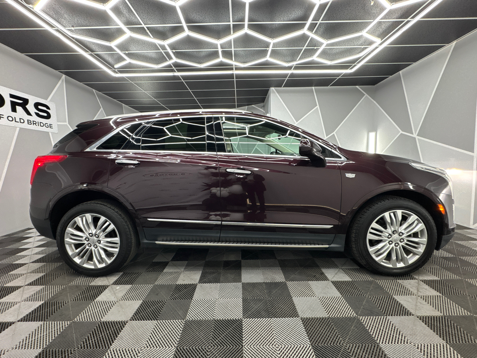 2018 Cadillac XT5 Premium Luxury Sport Utility 4D 11