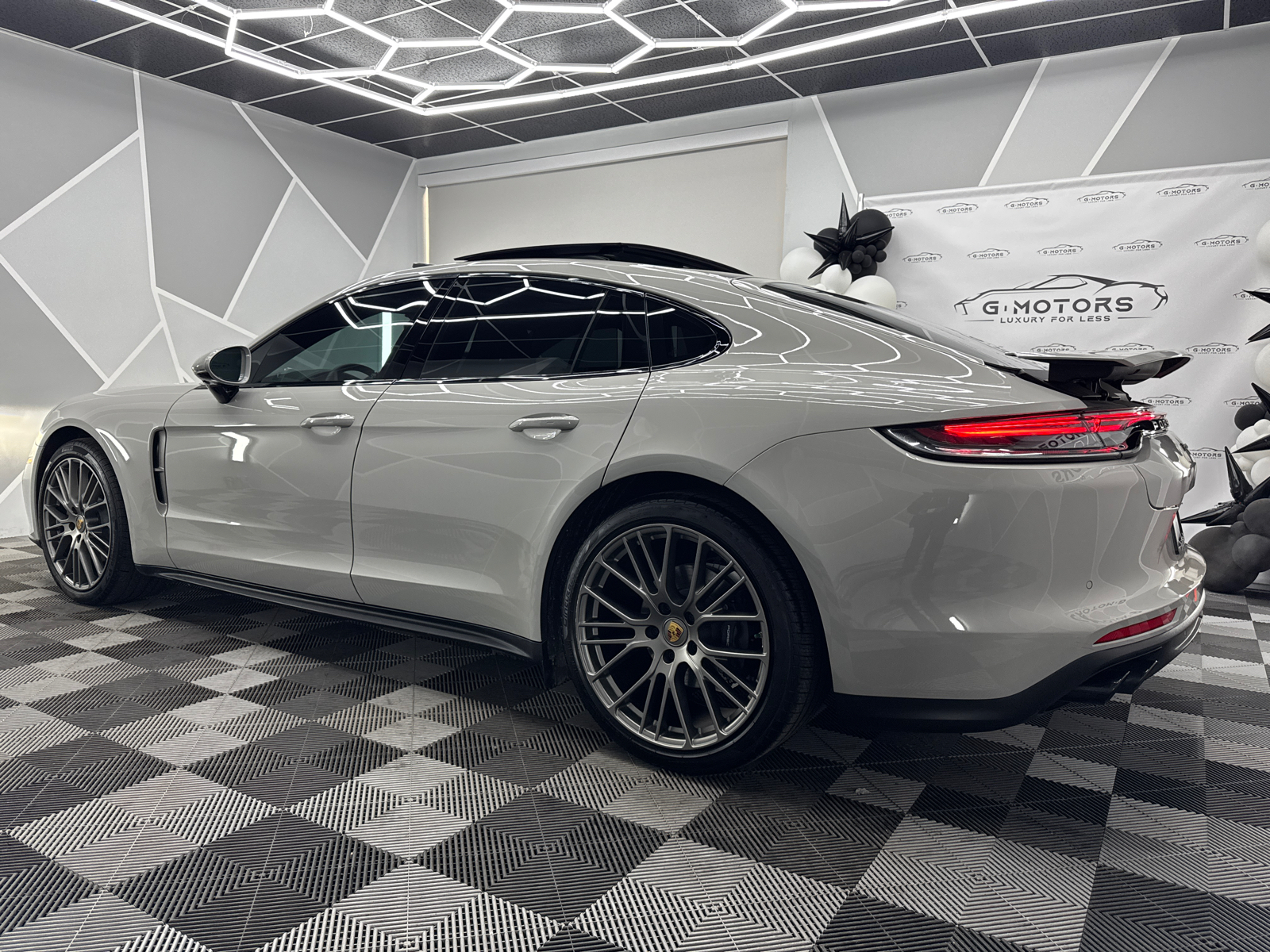 2023 Porsche Panamera Platinum Edition Sedan 4D 4