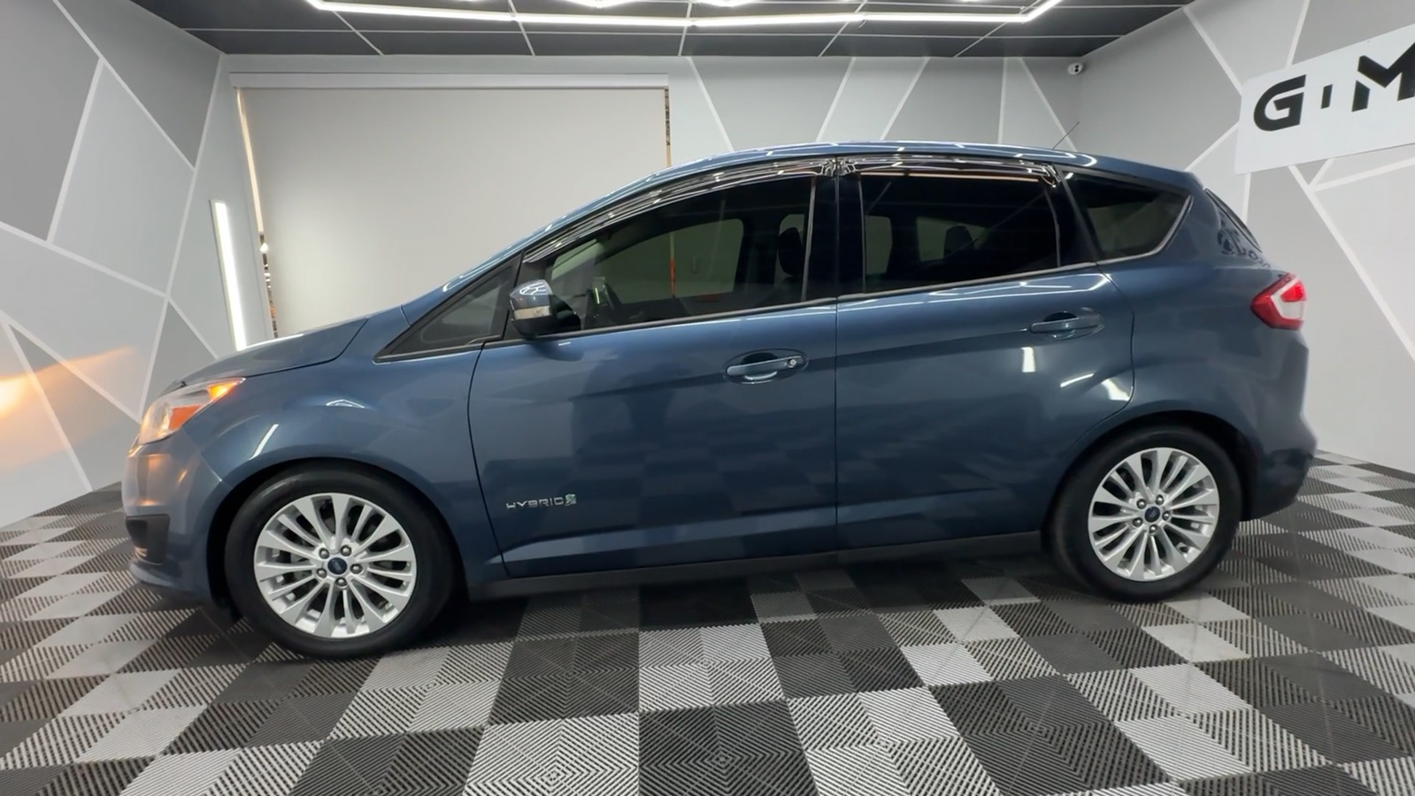 2018 Ford C-MAX Hybrid SE Wagon 4D 3