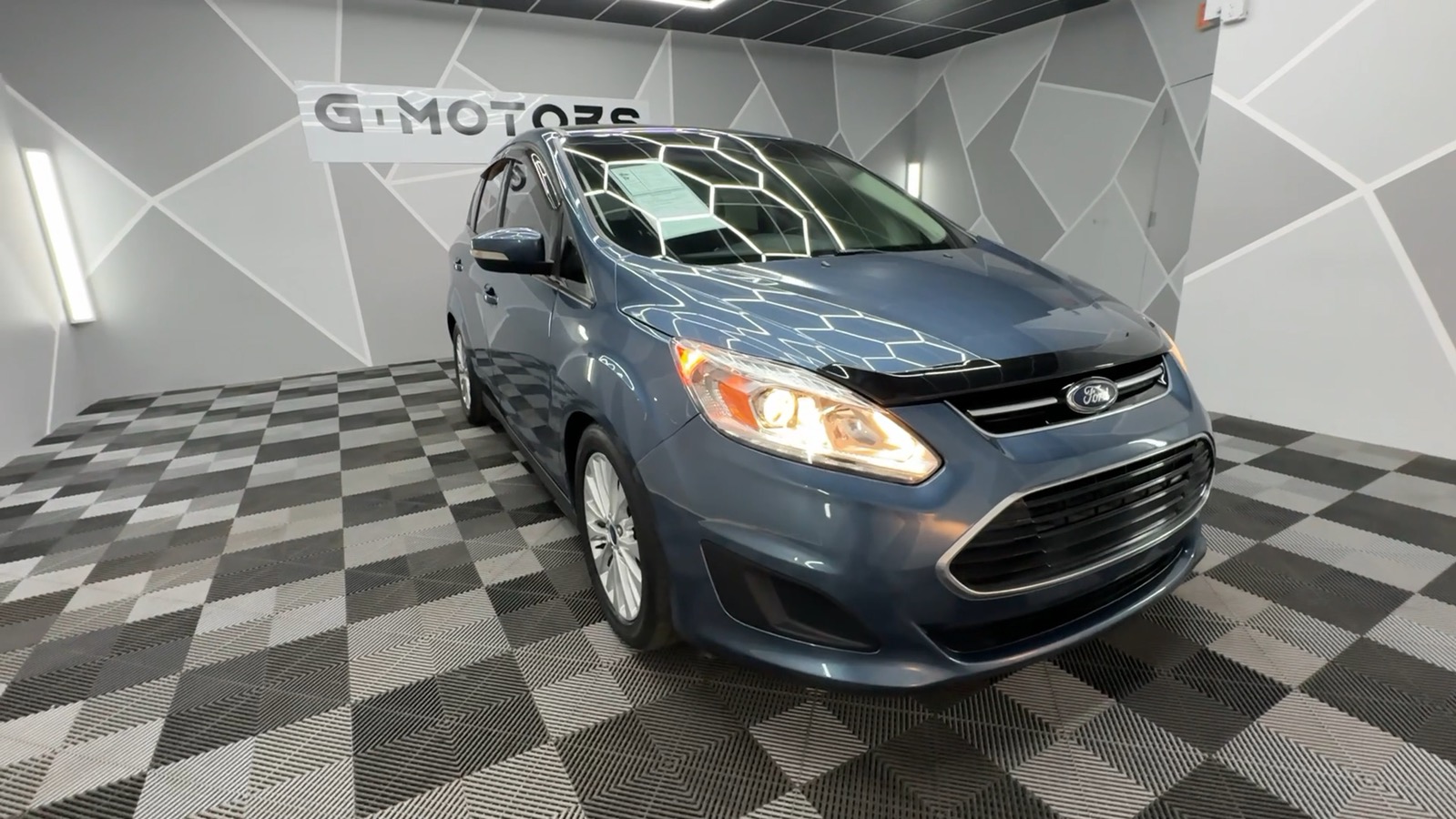 2018 Ford C-MAX Hybrid SE Wagon 4D 11