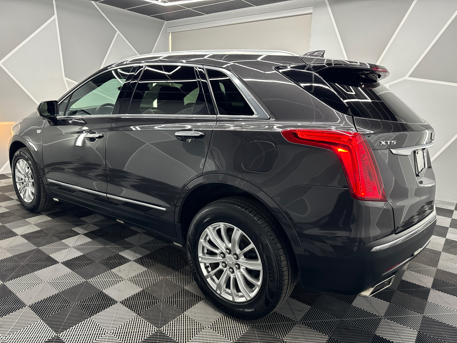 2017 Cadillac XT5 Sport Utility 4D 4