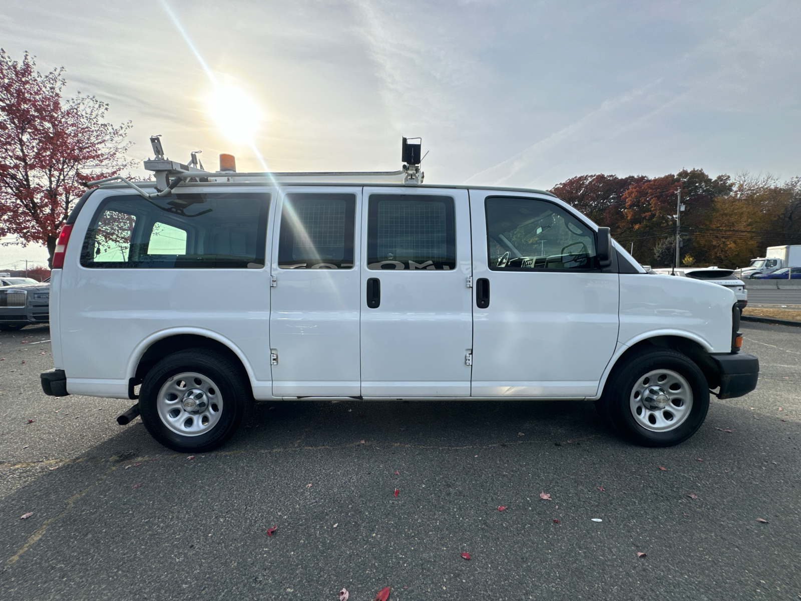 2009 Chevrolet Express 1500 Cargo Van 3D 11