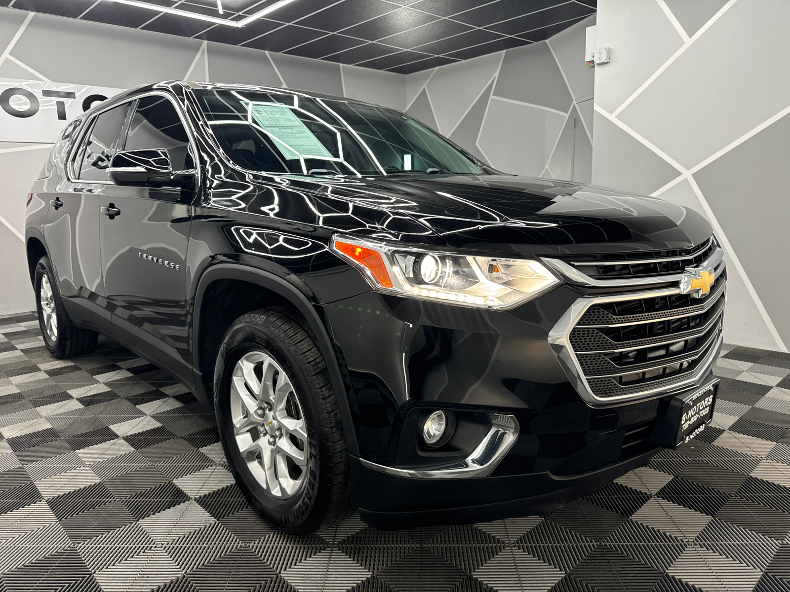 2018 Chevrolet Traverse LT Sport Utility 4D 13