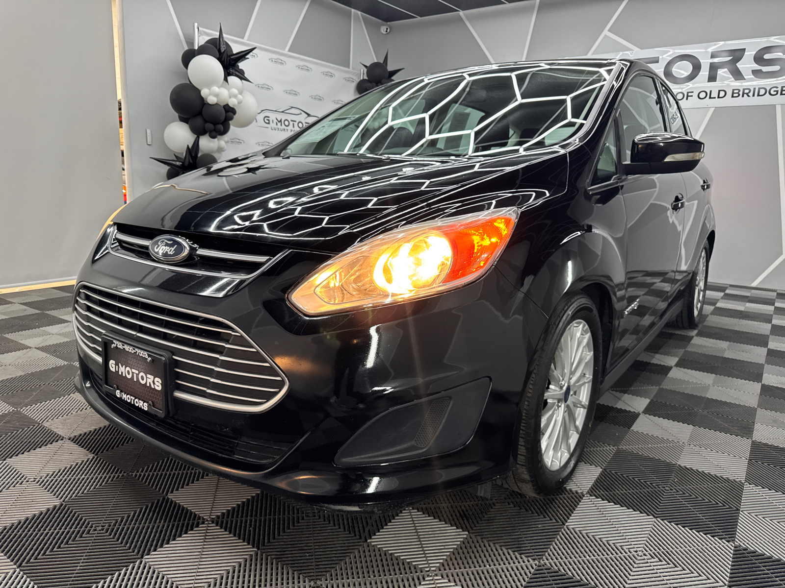 2016 Ford C-MAX Hybrid SE Wagon 4D 16