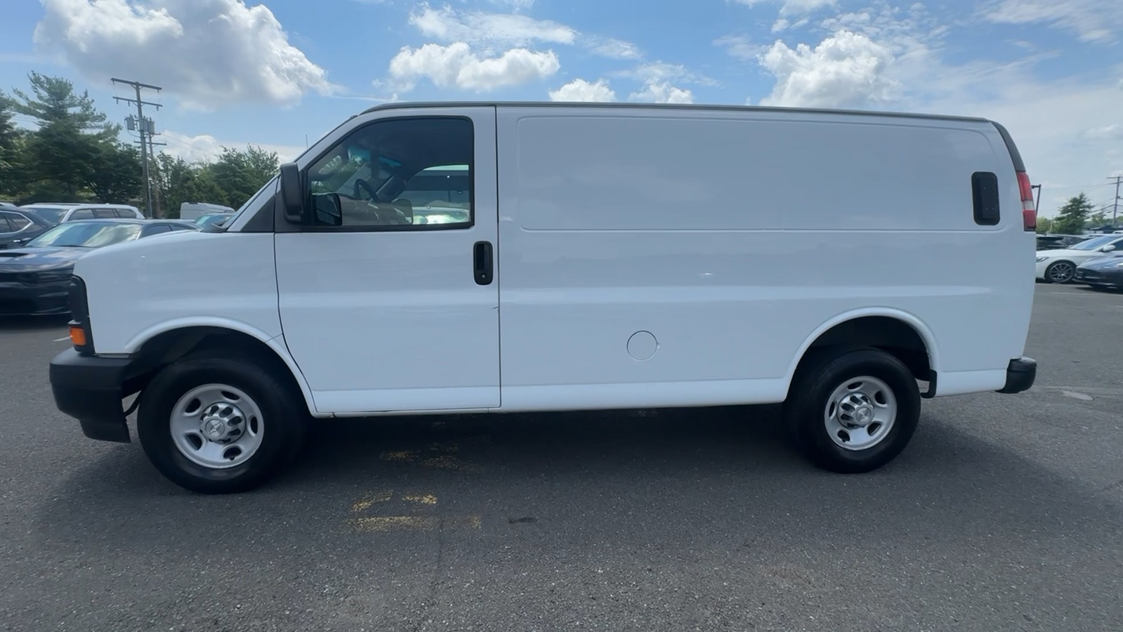 2017 Chevrolet Express 3500 Cargo Regular Van 3D 5