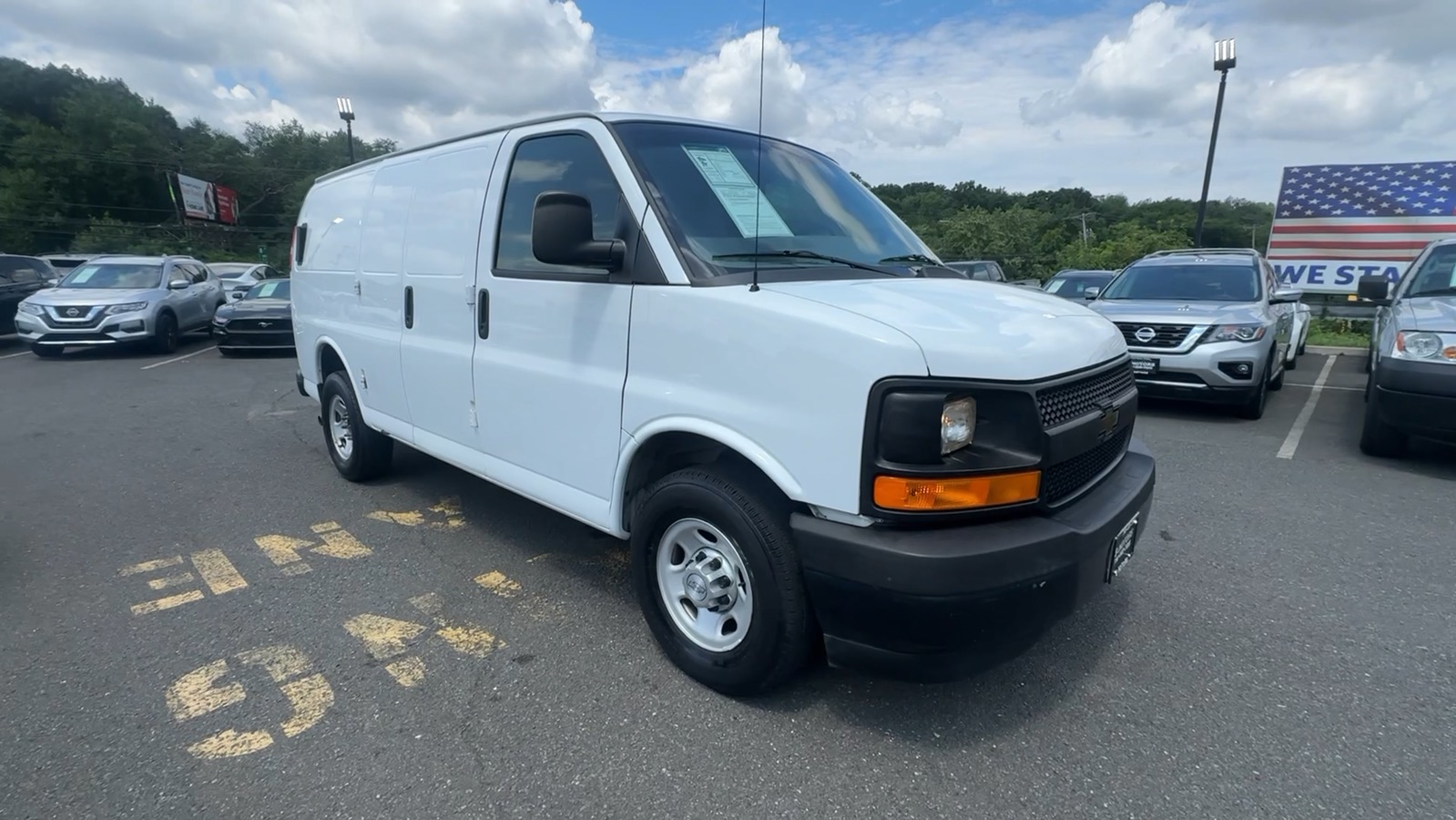 2017 Chevrolet Express 3500 Cargo Regular Van 3D 19