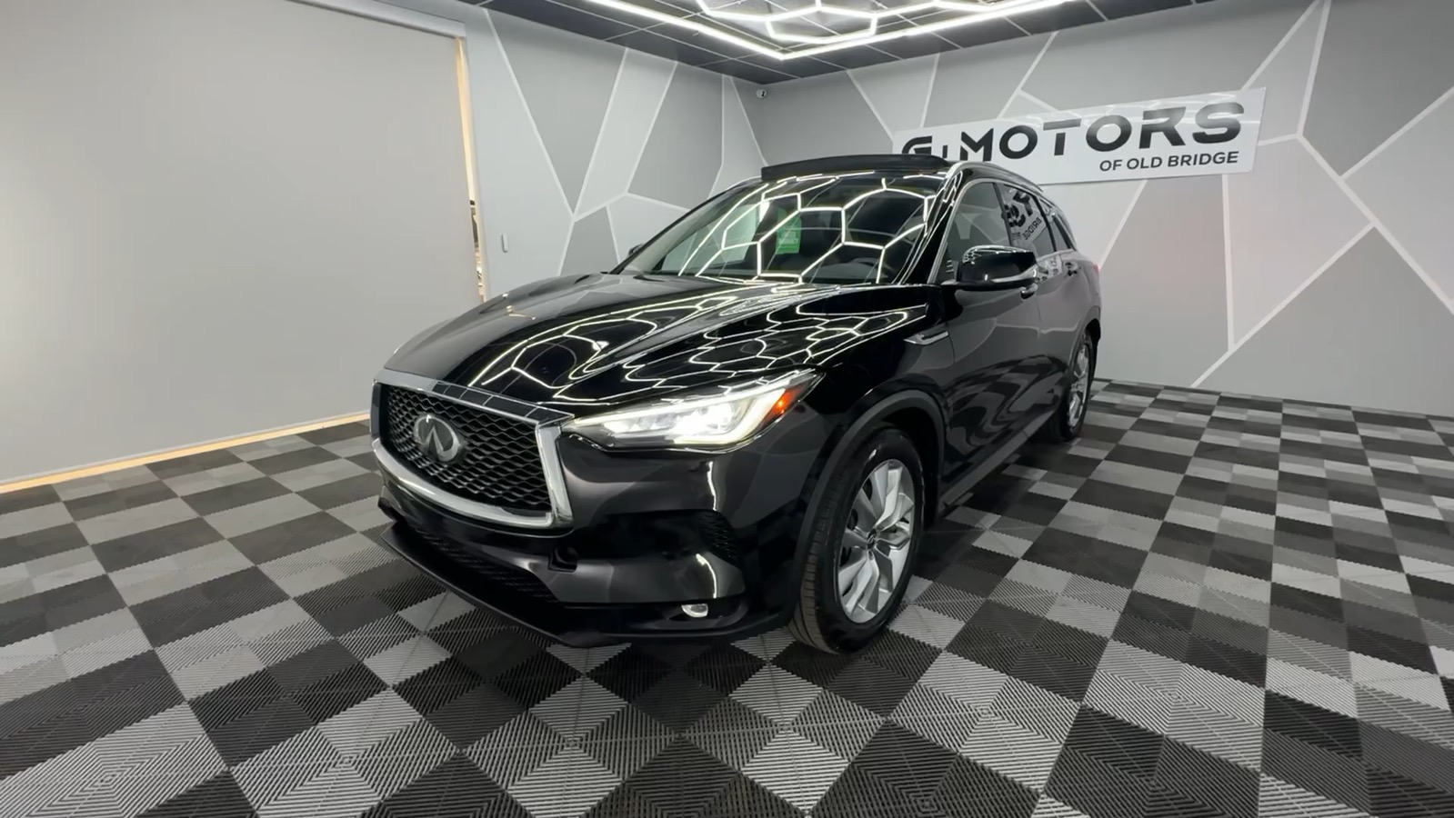 2021 INFINITI QX50 LUXE Sport Utility 4D 1