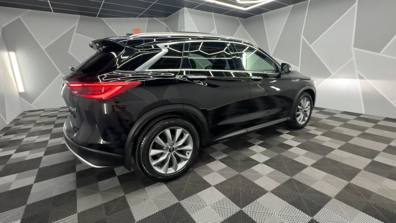 2021 INFINITI QX50 LUXE Sport Utility 4D 8