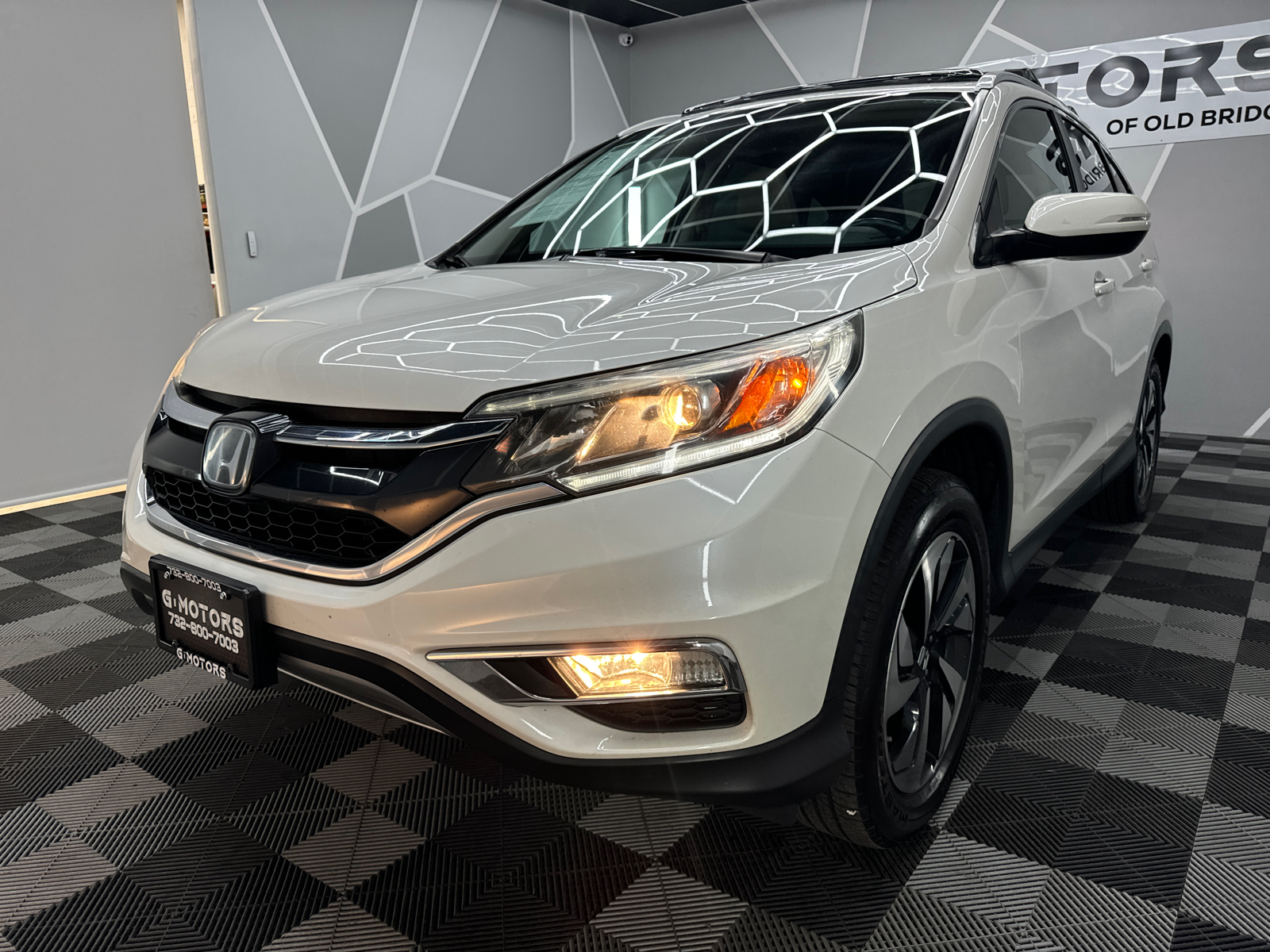 2015 Honda CR-V Touring Sport Utility 4D 17