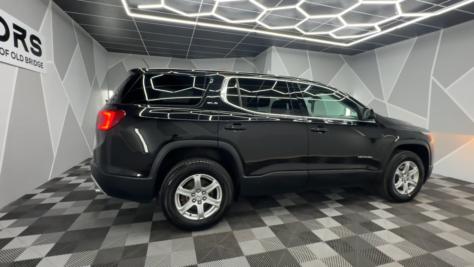 2019 GMC Acadia SLE-1 Sport Utility 4D 10