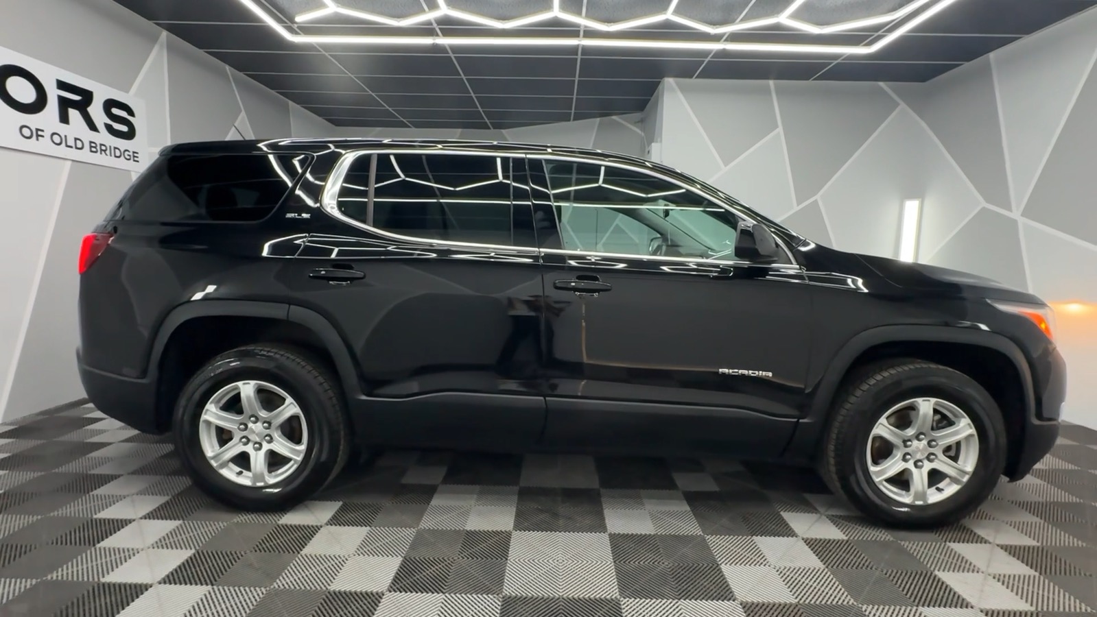 2019 GMC Acadia SLE-1 Sport Utility 4D 11