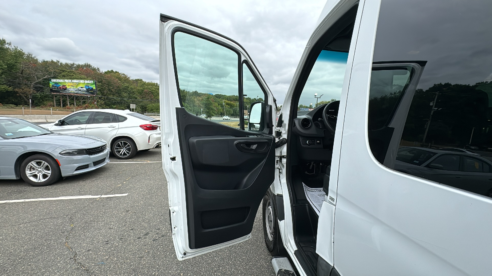 2019 Mercedes-Benz Sprinter 2500 Passenger High Roof w/170 WB Van 3D 29