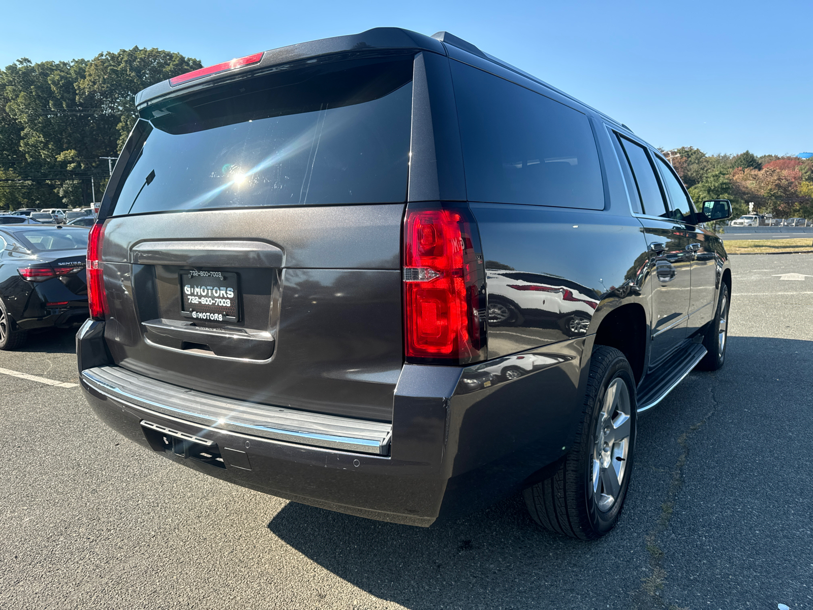 2017 Chevrolet Suburban Premier Sport Utility 4D 9