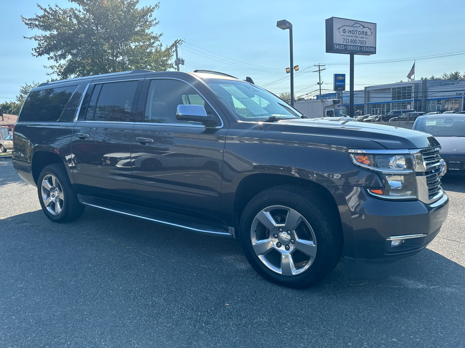 2017 Chevrolet Suburban Premier Sport Utility 4D 12