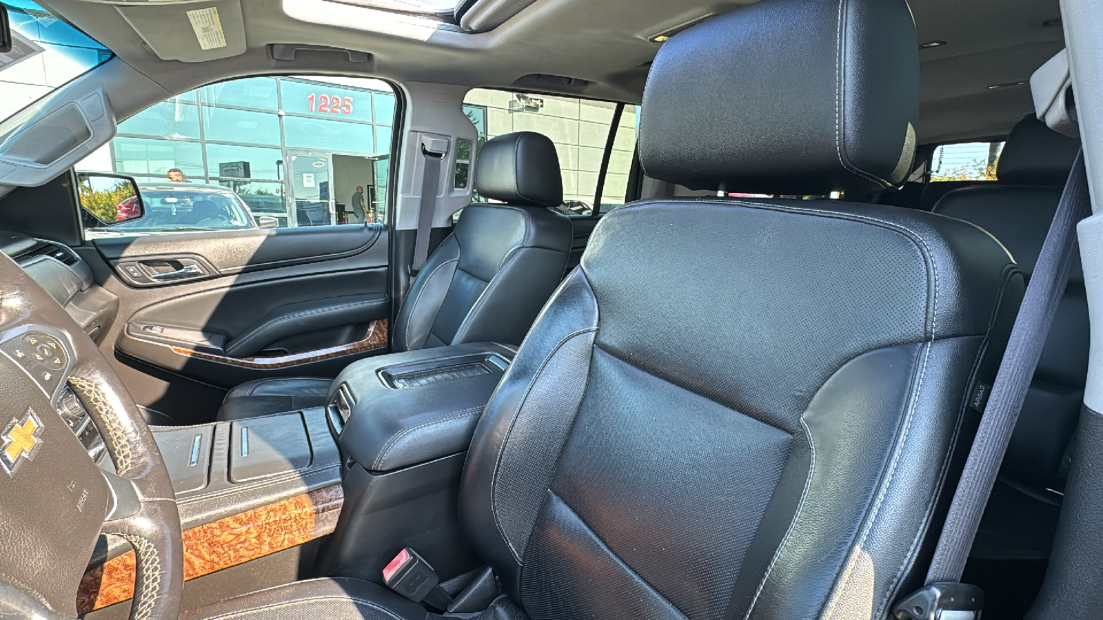 2017 Chevrolet Suburban Premier Sport Utility 4D 38