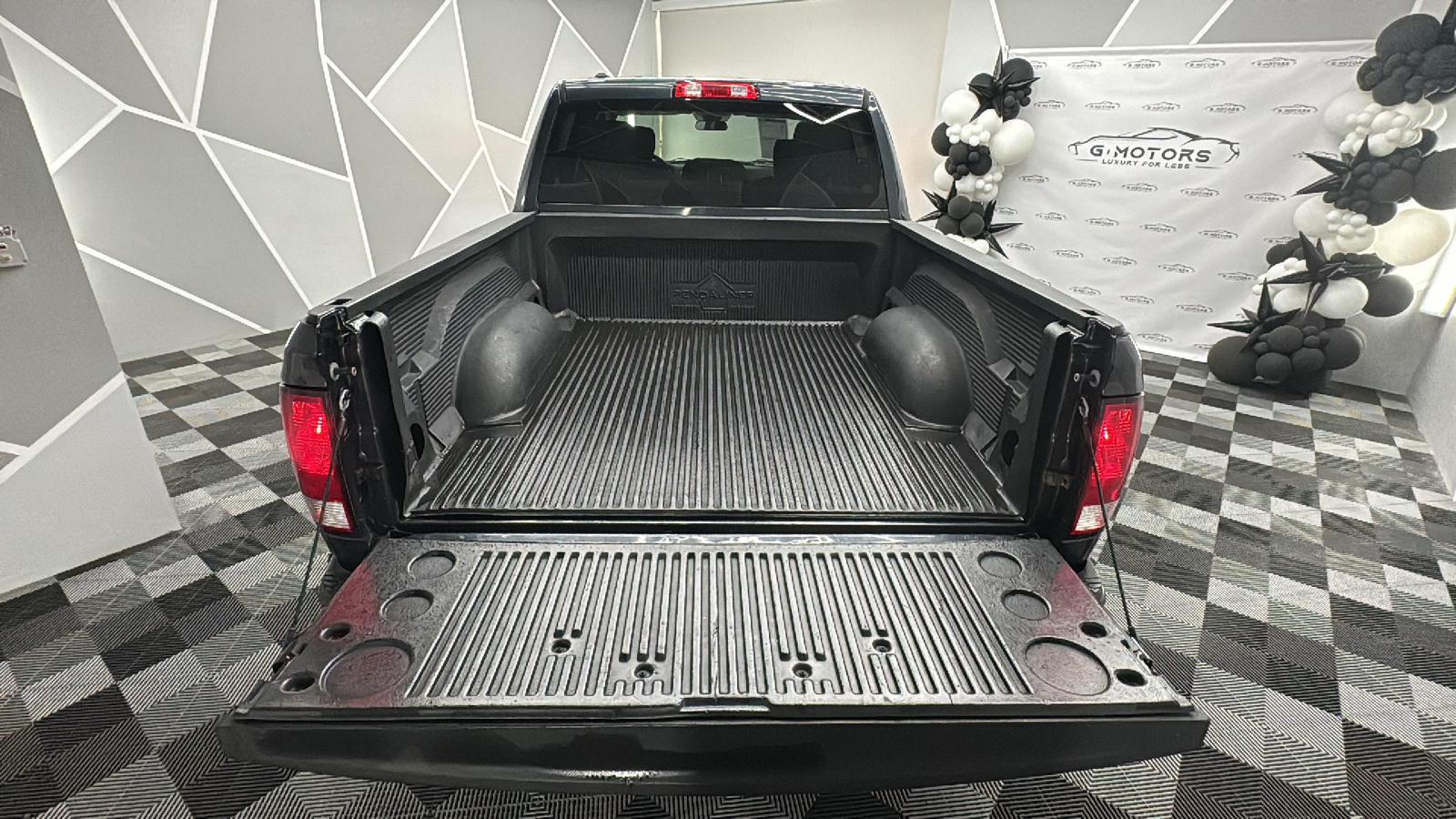 2016 Ram 1500 Crew Cab Tradesman Pickup 4D 5 1/2 ft 22