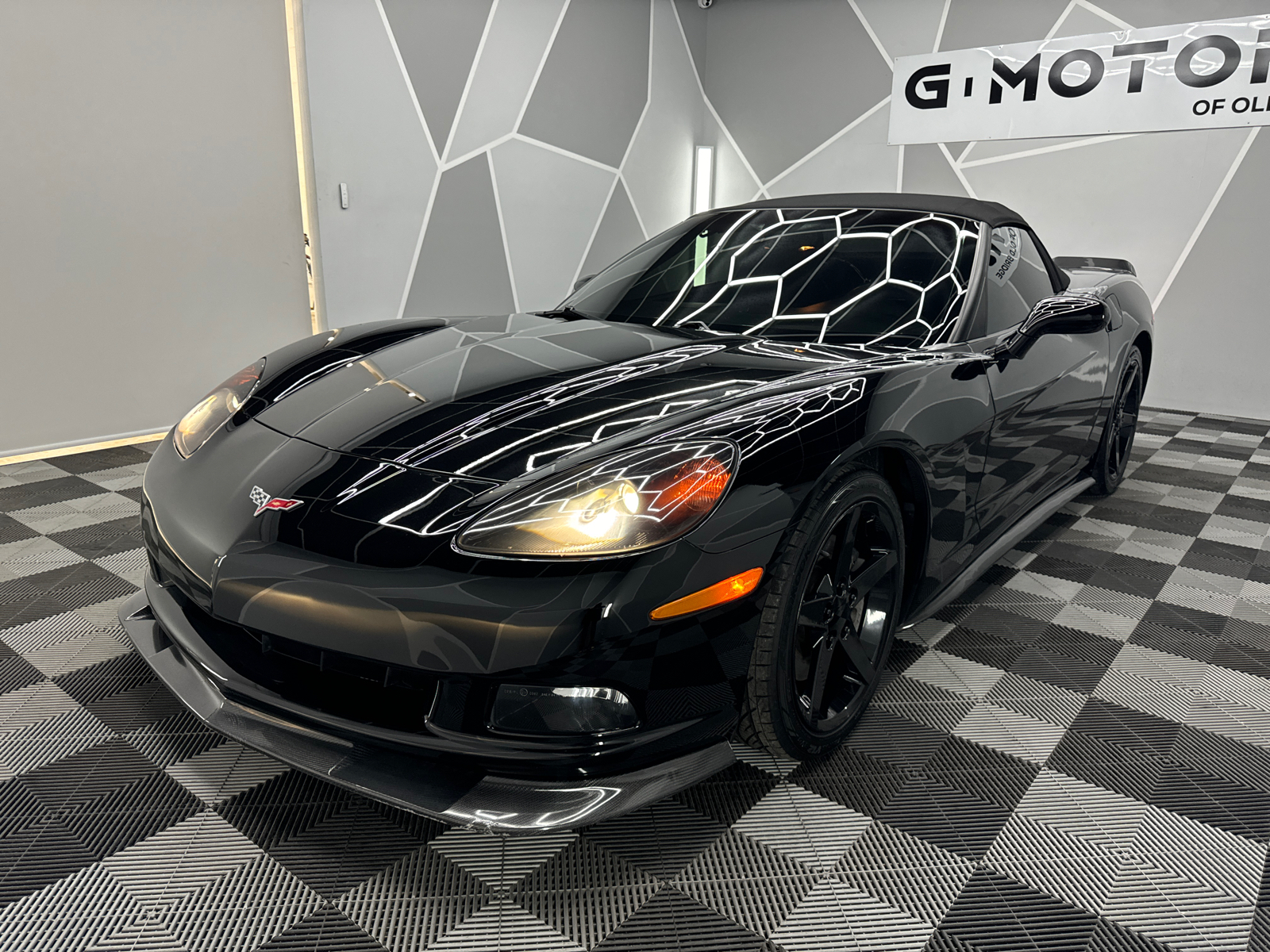 2005 Chevrolet Corvette Convertible 2D 1