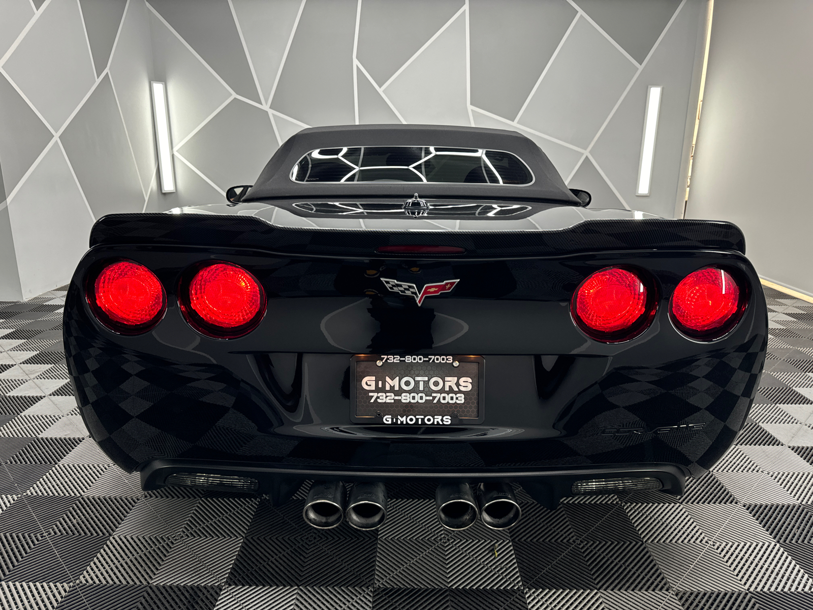 2005 Chevrolet Corvette Convertible 2D 7