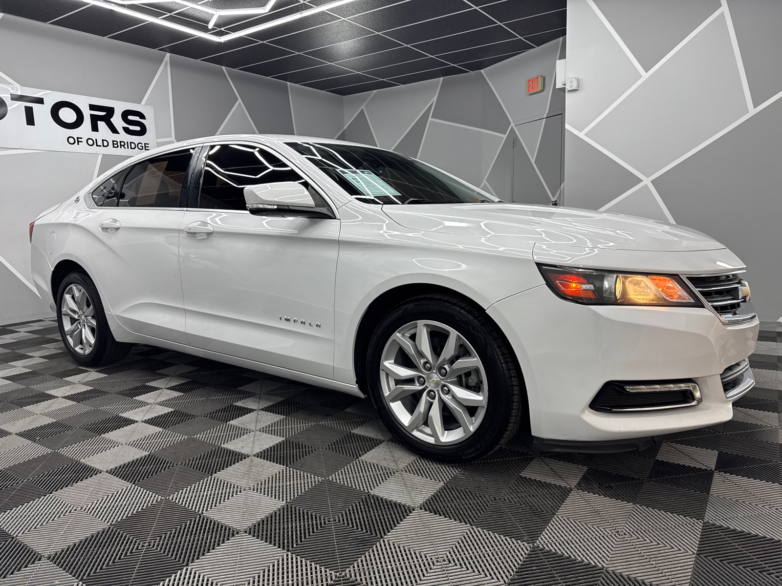 2018 Chevrolet Impala LT Sedan 4D 12