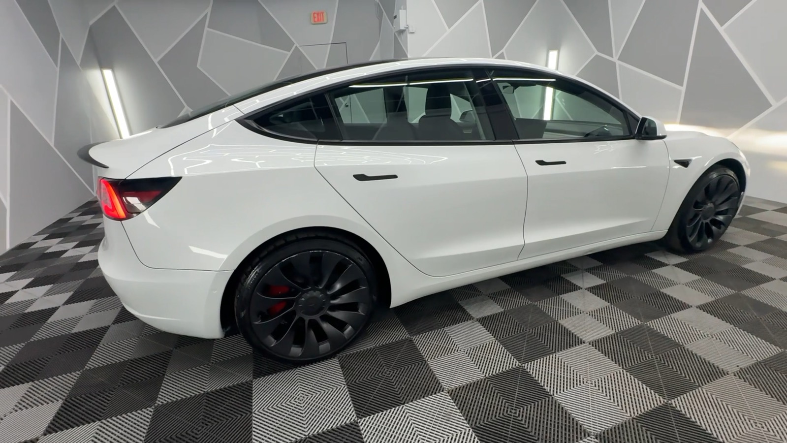 2022 Tesla Model 3 Performance Sedan 4D 17
